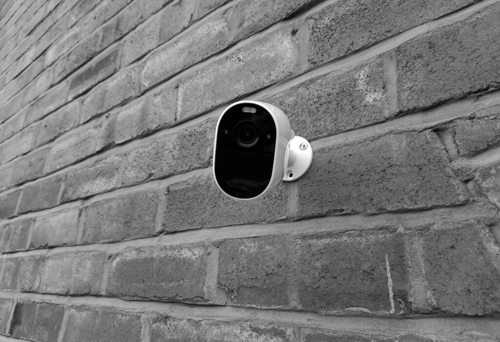Arlo Essential